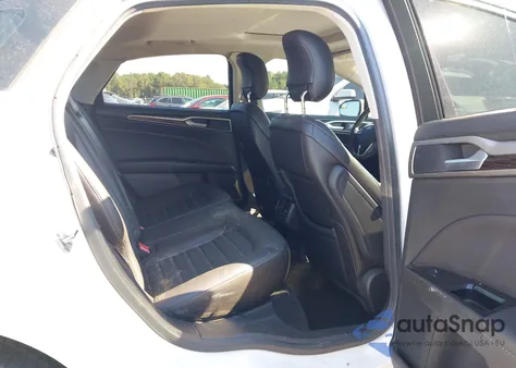 2013 Ford Fusion Se z USA, uszkodzony, nr VIN 3FA6P0HR7DR319044